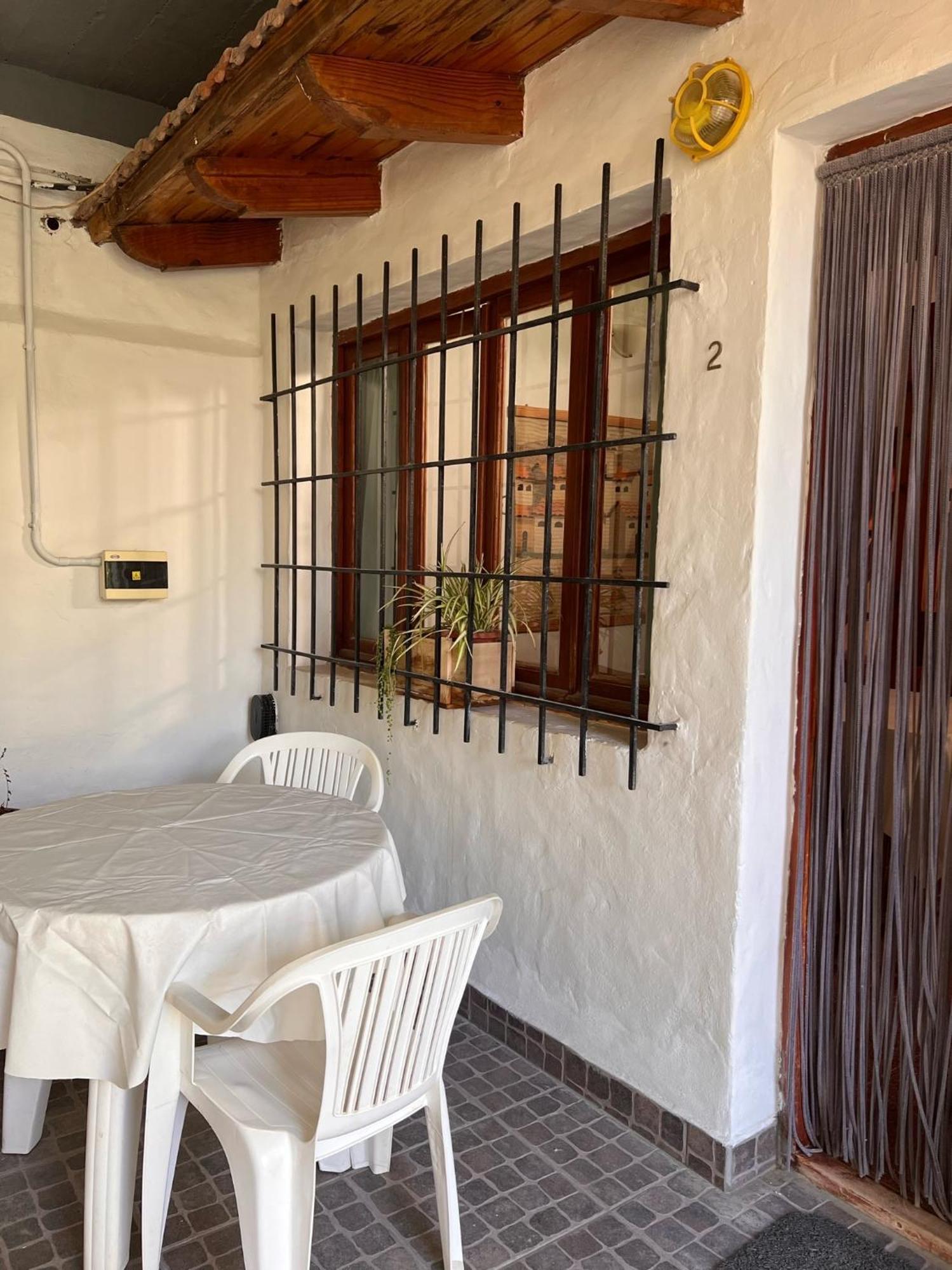 Hosteria Isabel Departamentos Y Habitaciones Con Bano Privado Лас-Грутас Номер фото