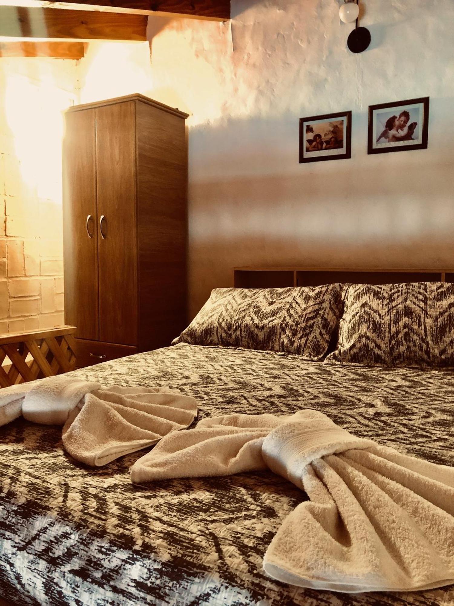 Hosteria Isabel Departamentos Y Habitaciones Con Bano Privado Лас-Грутас Номер фото