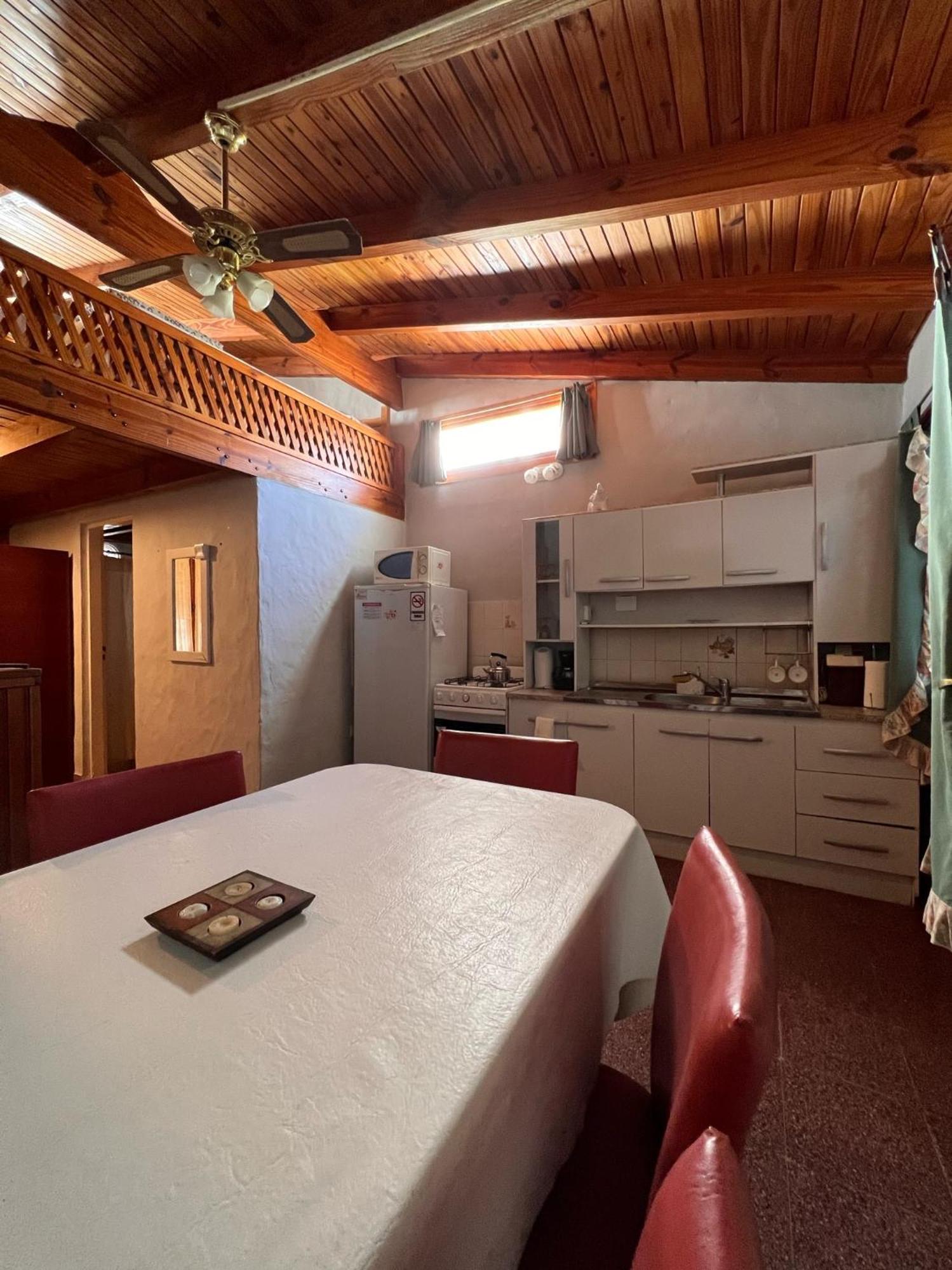 Hosteria Isabel Departamentos Y Habitaciones Con Bano Privado Лас-Грутас Номер фото
